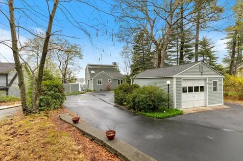 3 Drew Lane Kingston NH 03848