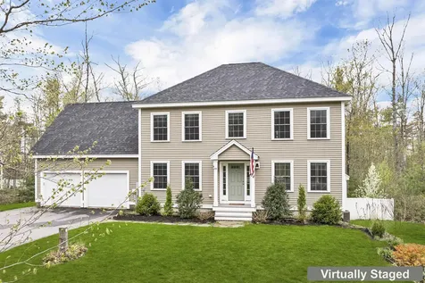 73 Village Place Drive Barrington NH 03825