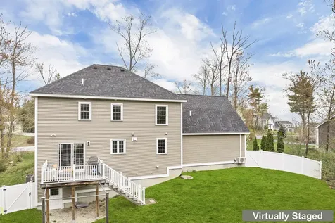 73 Village Place Drive Barrington NH 03825