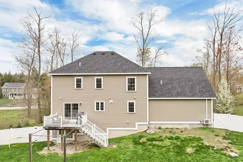73 Village Place Drive Barrington NH 03825