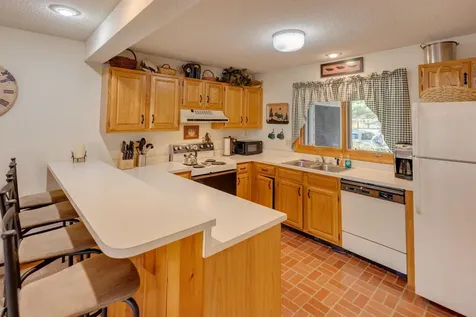 16 Riverfront Drive Woodstock NH 03262