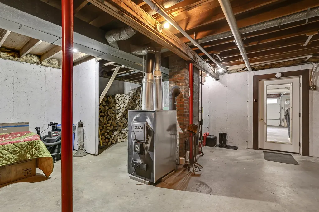 152 Laclair Lane Barton VT 05822