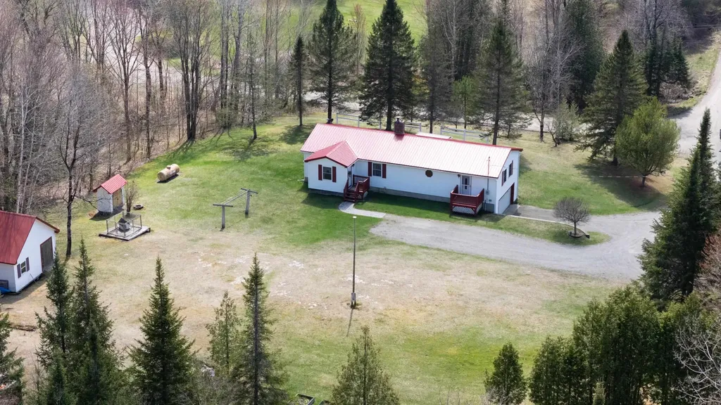 152 Laclair Lane Barton VT 05822