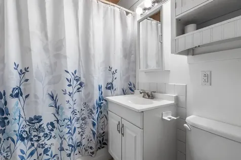 11 Turtle Bridge Crossing Hillsborough NH 03244