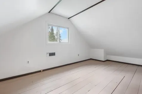 11 Turtle Bridge Crossing Hillsborough NH 03244