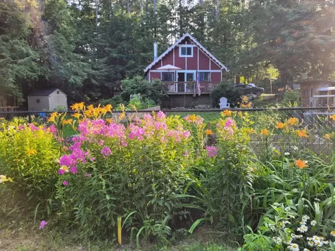 11 Turtle Bridge Crossing Hillsborough NH 03244
