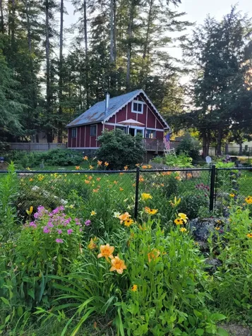 11 Turtle Bridge Crossing Hillsborough NH 03244