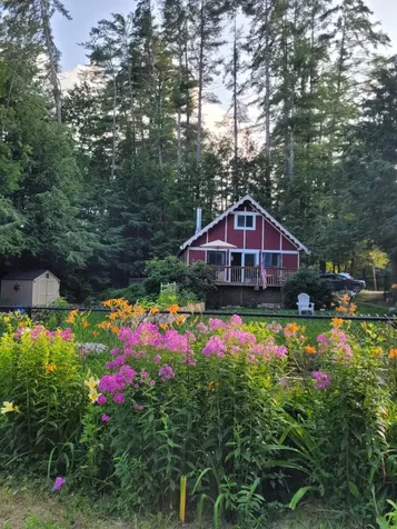 11 Turtle Bridge Crossing Hillsborough NH 03244