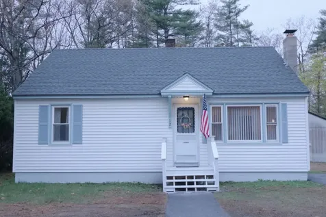 12 Deer Street Tilton NH 03276