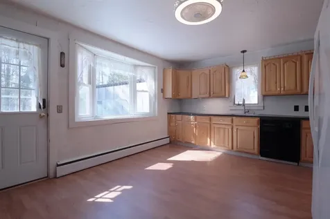 12 Deer Street Tilton NH 03276