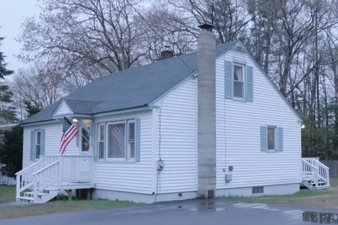 12 Deer Street Tilton NH 03276