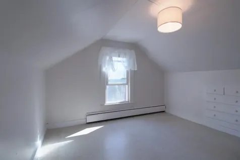 12 Deer Street Tilton NH 03276