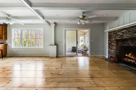 534 Hooksett Road Auburn NH 03032
