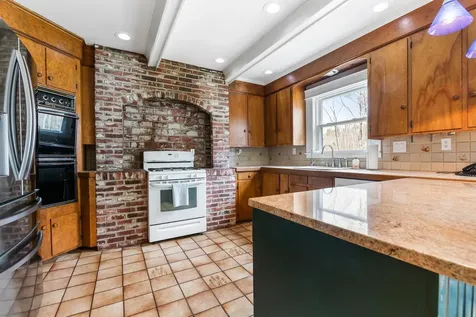534 Hooksett Road Auburn NH 03032