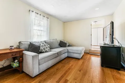 534 Hooksett Road Auburn NH 03032