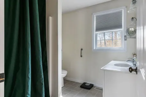 534 Hooksett Road Auburn NH 03032