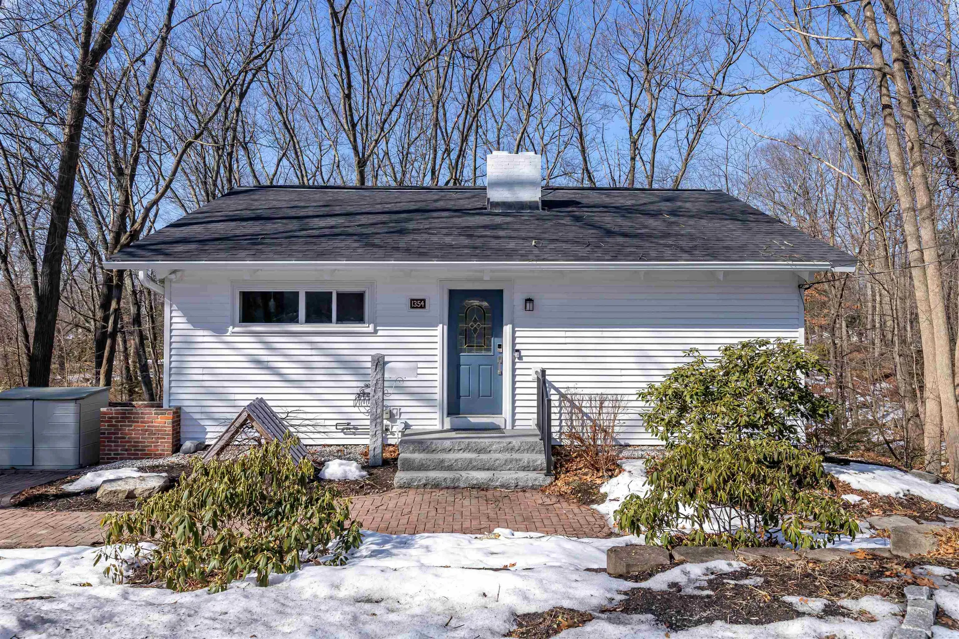 1354 Hall Street Manchester NH 03104