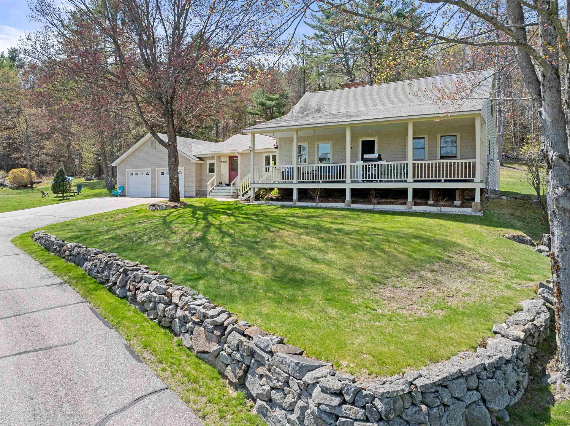 Center Harbor NH, 25 Elliot Road