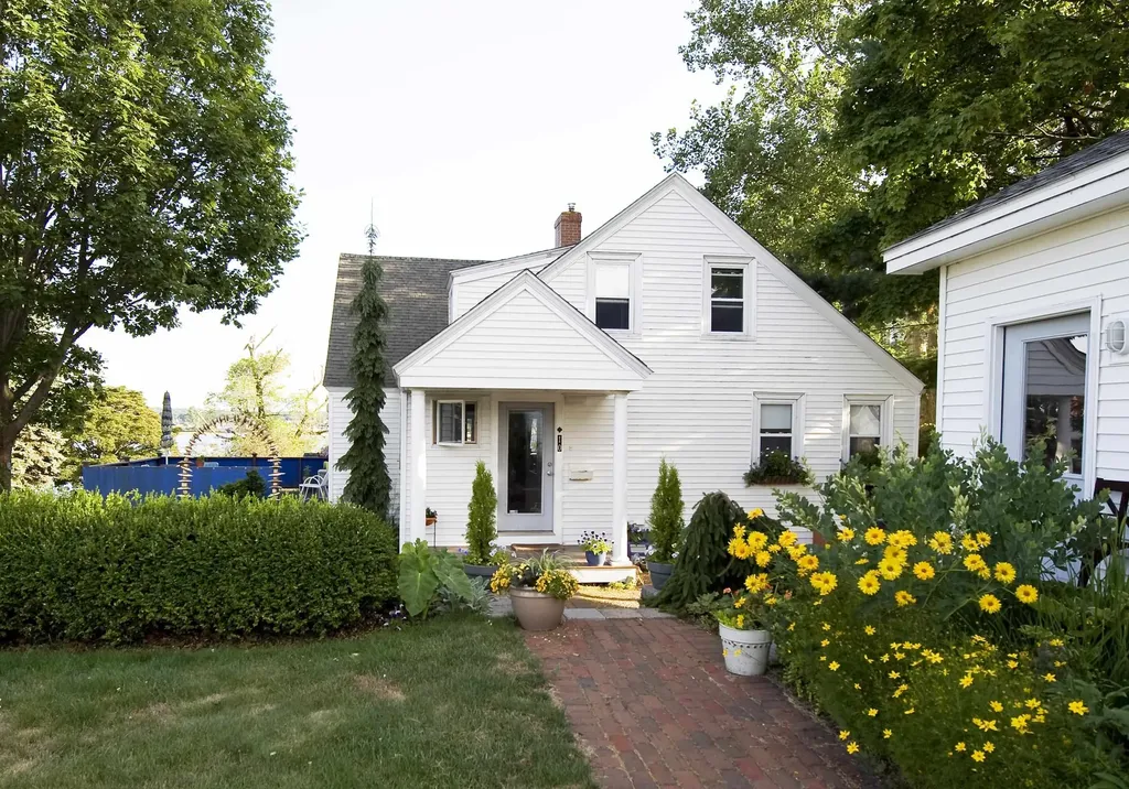 10 Island Avenue Kittery ME 03904