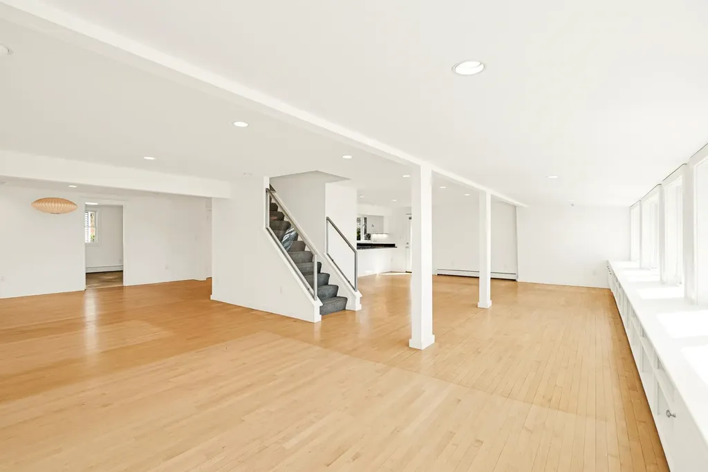 10 Island Avenue Kittery ME 03904