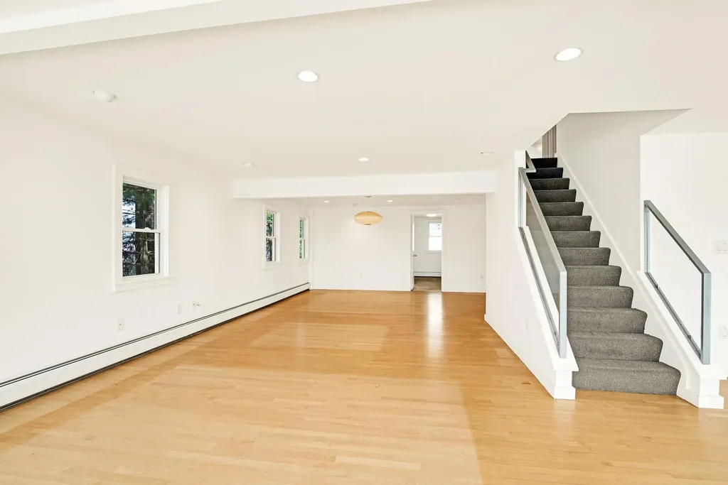 10 Island Avenue Kittery ME 03904