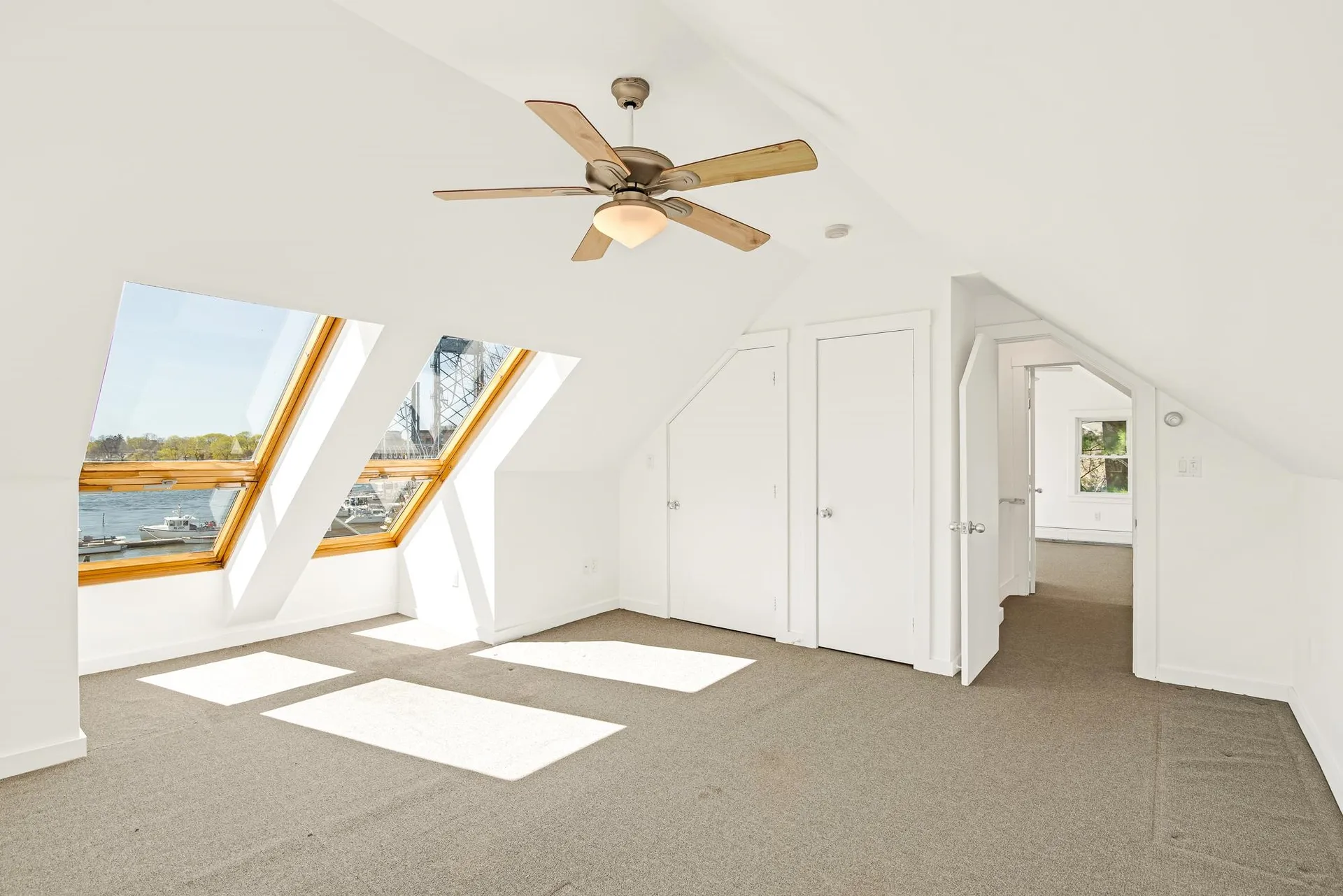 10 Island Avenue Kittery ME 03904