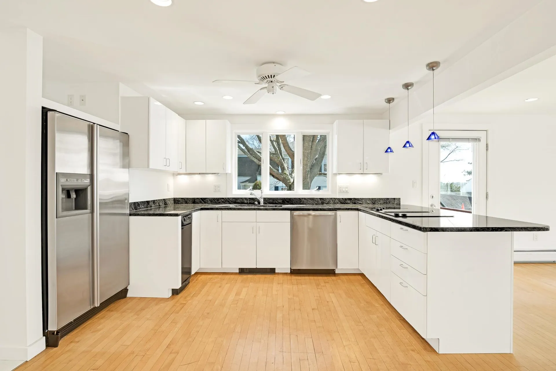 10 Island Avenue Kittery ME 03904