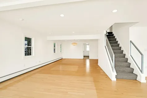 10 Island Avenue Kittery ME 03904