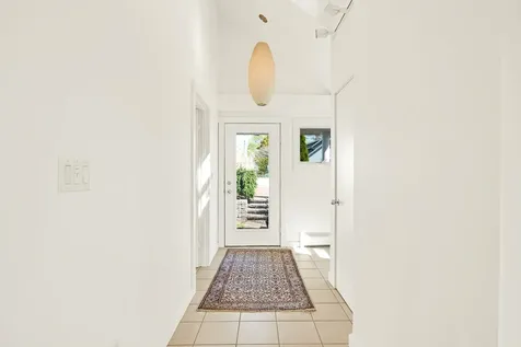 10 Island Avenue Kittery ME 03904