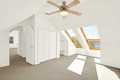 10 Island Avenue Kittery ME 03904