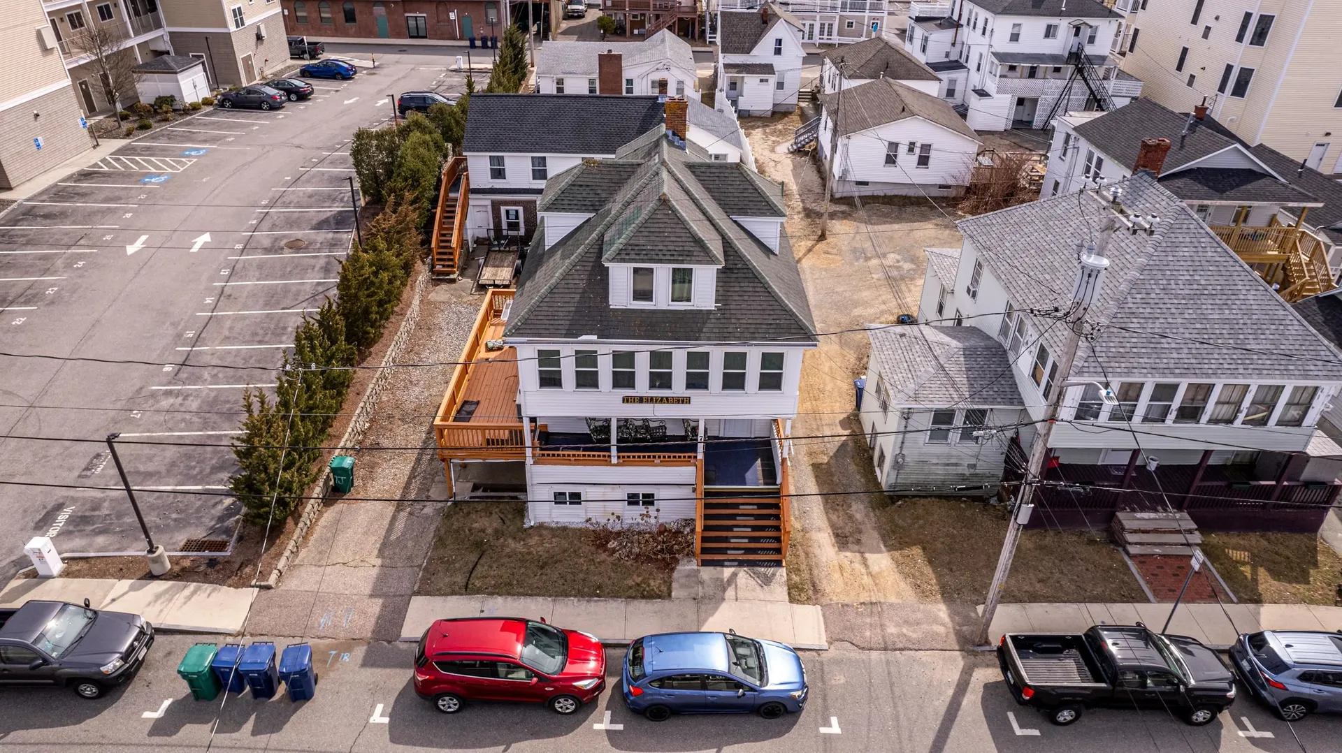 7 J Street Hampton NH 03842