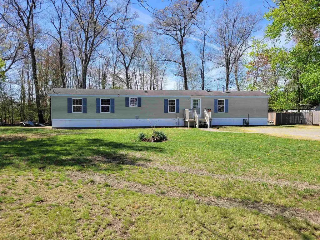 20 Railroad Avenue Seabrook NH 03874