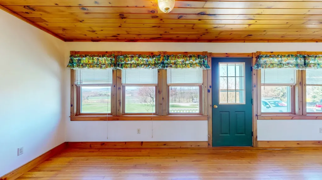 1689 South Street New Haven VT 05472