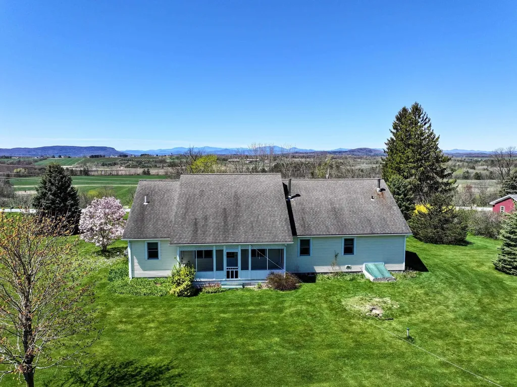 1689 South Street New Haven VT 05472