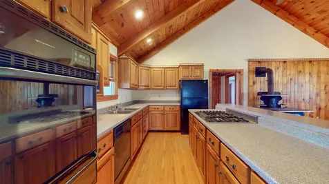 1689 South Street New Haven VT 05472