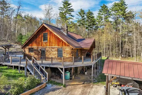 18 Wallace Lane Raymond NH 03077