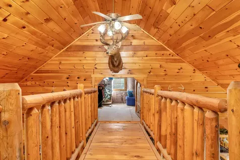 18 Wallace Lane Raymond NH 03077