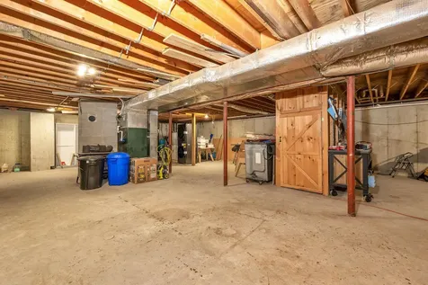 18 Wallace Lane Raymond NH 03077
