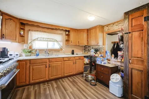 26 Evelyn Avenue Raymond NH 03077