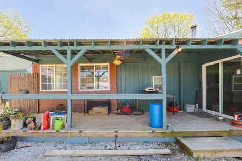 26 Evelyn Avenue Raymond NH 03077