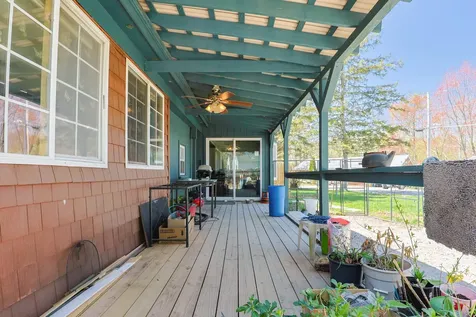 26 Evelyn Avenue Raymond NH 03077