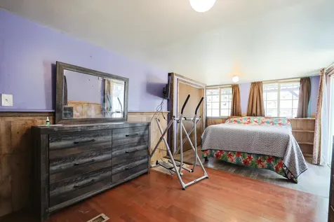 26 Evelyn Avenue Raymond NH 03077