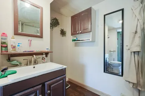 26 Evelyn Avenue Raymond NH 03077