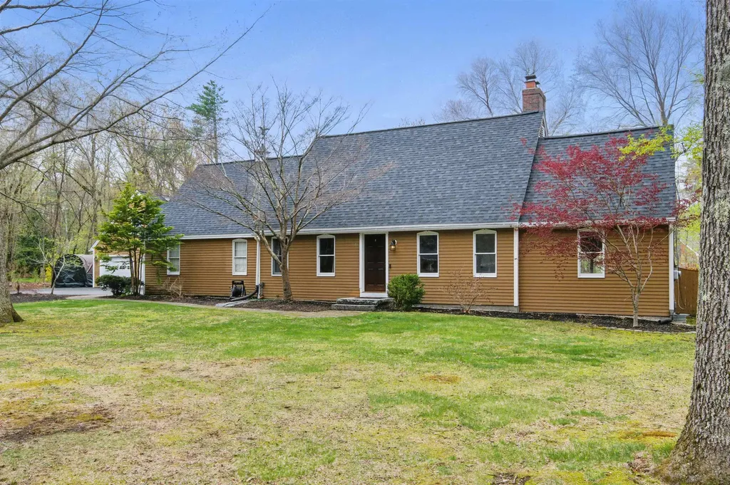 51 James Farm Road Lee NH 03861
