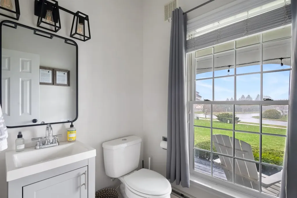 28 Pinnacle Drive South Burlington VT 05403