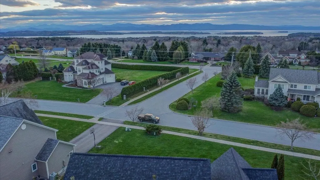 28 Pinnacle Drive South Burlington VT 05403