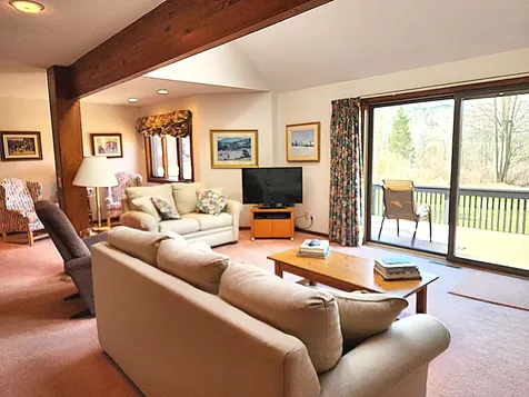 8 Wildlife Road Stowe VT 05672
