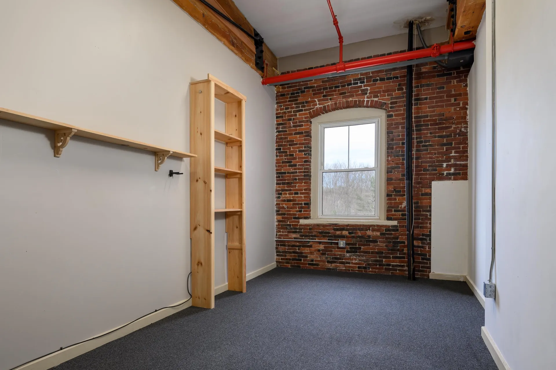 9 Front Street Rollinsford NH 03869