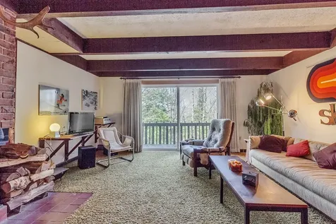 18 Stratton West Road Winhall VT 05340