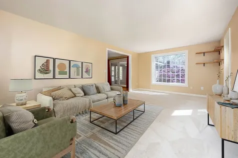 106 Warner Hill Road Derry NH 03038